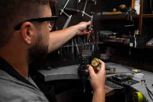 Día Internacional del Joyero y Relojero Día Internacional del Joyero y Relojero